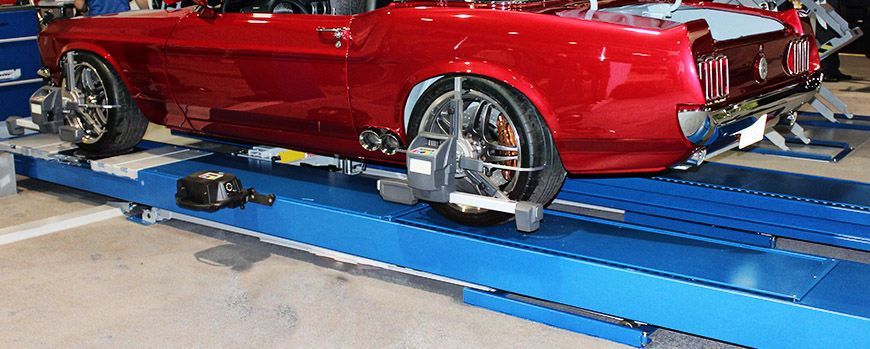 4-post car lift and wheel alignment